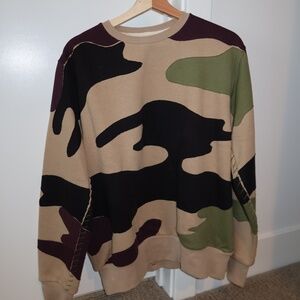 ONE 432 Camo Crewneck